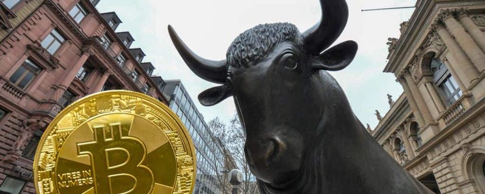 Masses of investors buy Bitcoin during China crash